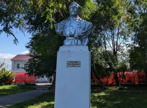 Бюст И. Я. Горбунцова